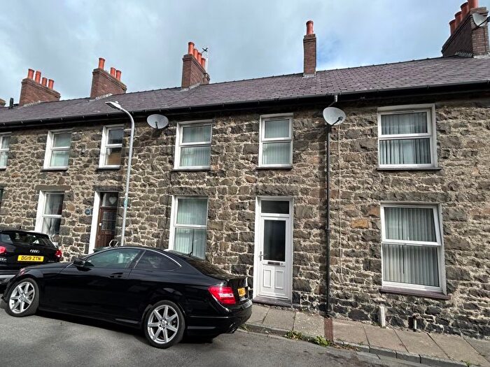 3 Bedroom Terraced House For Sale In David Street, Penmaenmawr, LL34