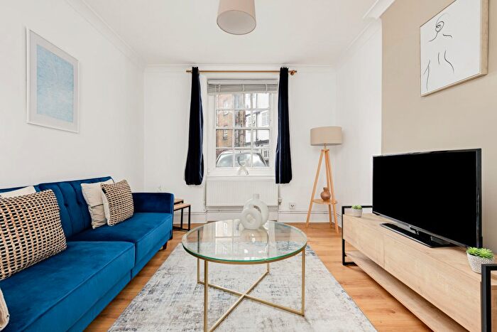 2 Bedroom Flat To Rent In Wellington Way, London, E3