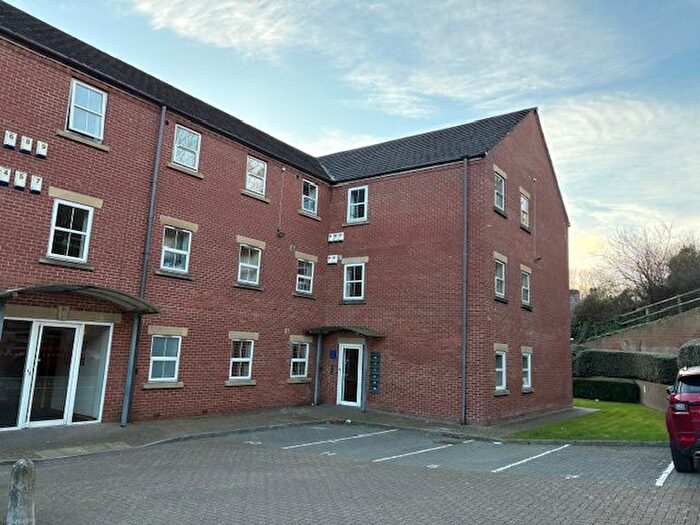 1 Bedroom Flat For Sale In Pullman Court, Morley, Leeds, LS27