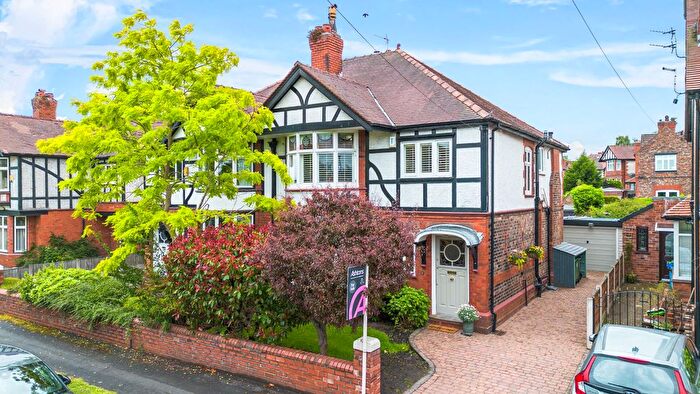 4 Bedroom Semi Detached House For Sale In Greenbank Road, Stockton Heath, WA4