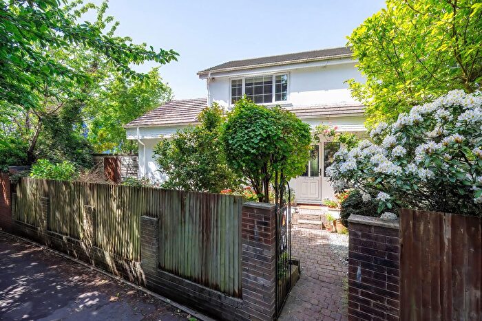 4 Bedroom Semi-Detached House For Sale In Llwyn Y Grant Road, Penylan, Cardiff, CF23