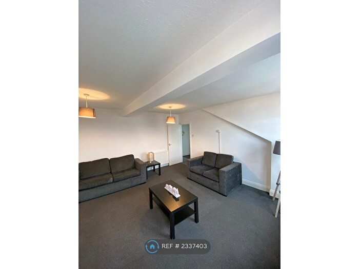 2 Bedroom Flat To Rent In Argyle Square, Sunderland, SR2