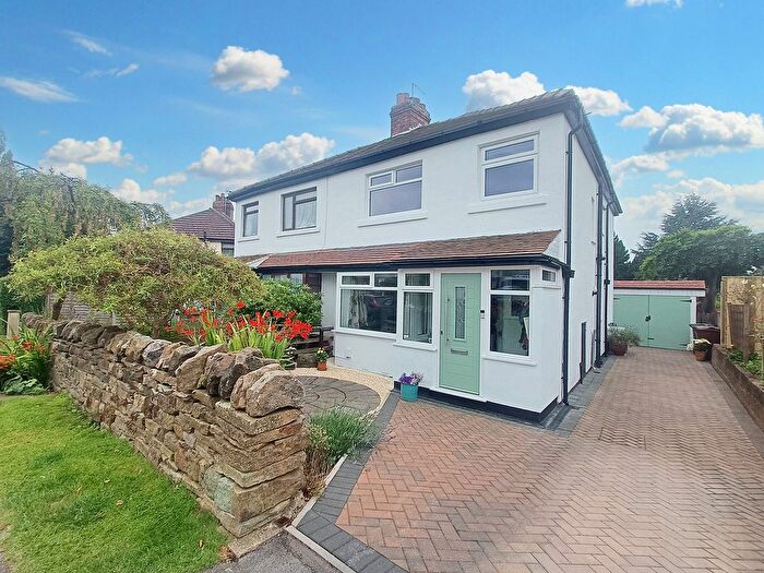 4 Bedroom Semi-Detached House For Sale In Westfield Drive, Leeds, LS19