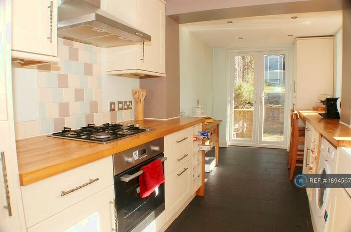 2 Bedroom Terraced House To Rent In Grenfell Road, Maidenhead, SL6