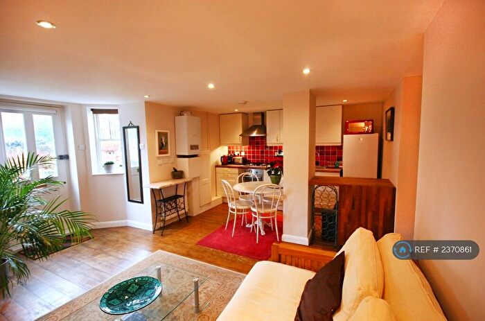 1 Bedroom Flat To Rent In Basement, London, NW6