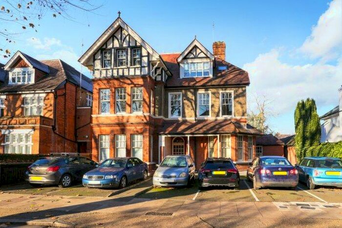 3 Bedroom Flat To Rent In Riverdale Gardens, Twickenham, TW1