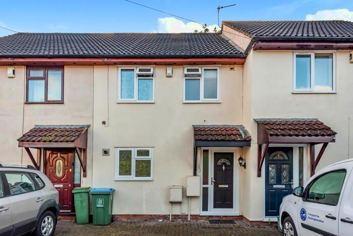 2 Bedroom Terraced House To Rent In Carrington Road, Aylesbury HP21