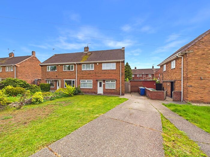 3 Bedroom Semi-Detached House For Sale In Sherwood Street, Warsop, Nottinghamshire, NG20