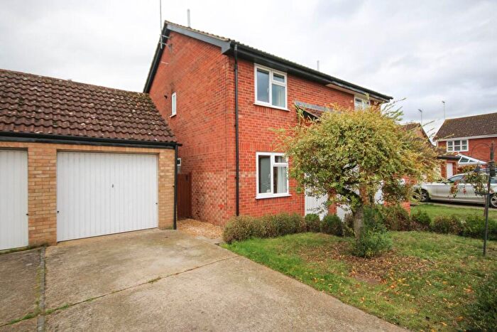 2 Bedroom Semi-Detached House For Sale In Wesley Road, North Wootton, King's Lynn, PE30