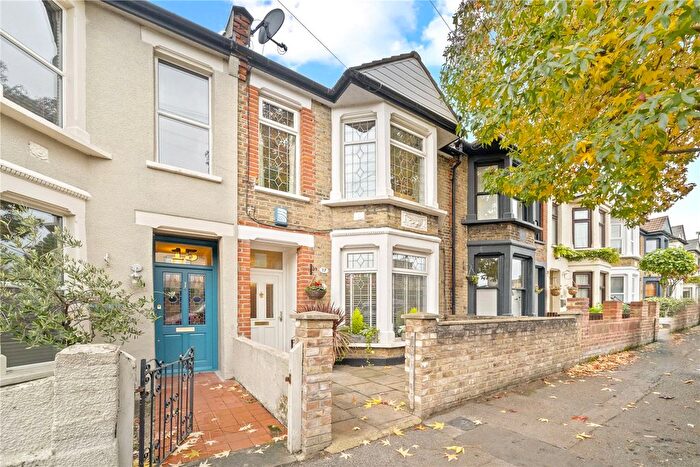 5 Bedroom Terraced House For Sale In Melville Road, Walthamstow, London, E17