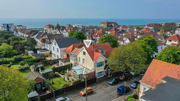 2 Bedroom Apartment To Rent In Bracken Road, Southbourne, Bournemouth, Dorset, BH6