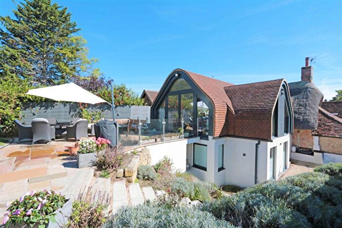 4 Bedroom House For Sale In Long Crendon, Buckinghamshire, HP18
