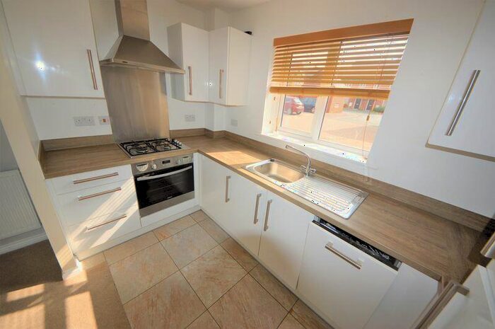 2 Bedroom Flat To Rent In St Georges Road, Denmead, PO7