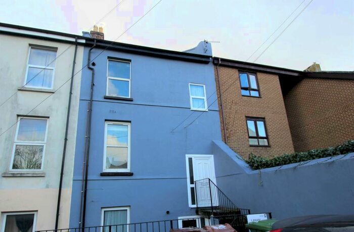 1 Bedroom Flat To Rent In Cambridge Road, Ford, PL2