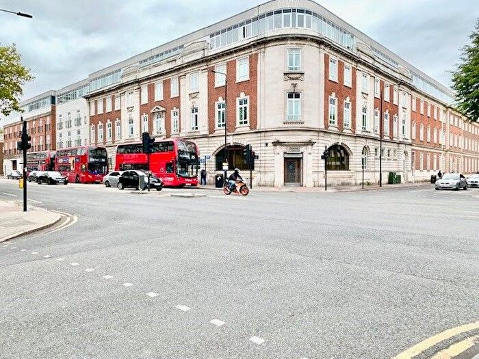 2 Bedroom Maisonette To Rent In Onyx Mews, Stratford, London, E15