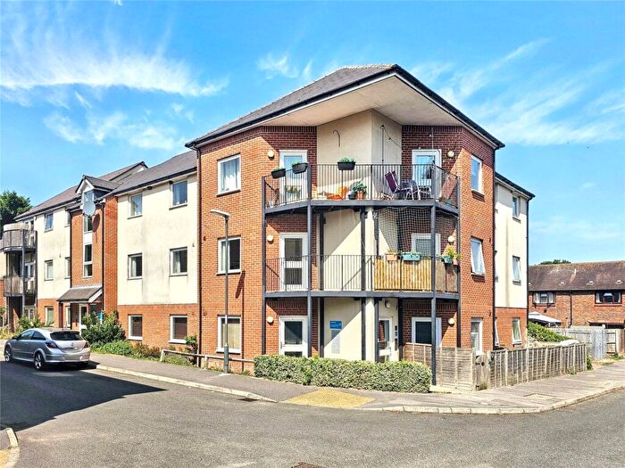 2 Bedroom Apartment For Sale In Forest Road, Midhurst, West Sussex, GU29
