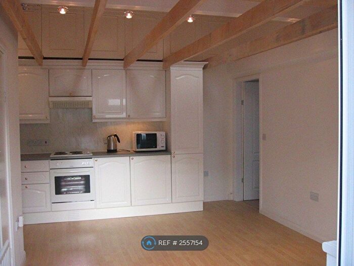 1 Bedroom Bungalow To Rent In Muller Road, Horfield, Bristol, BS7