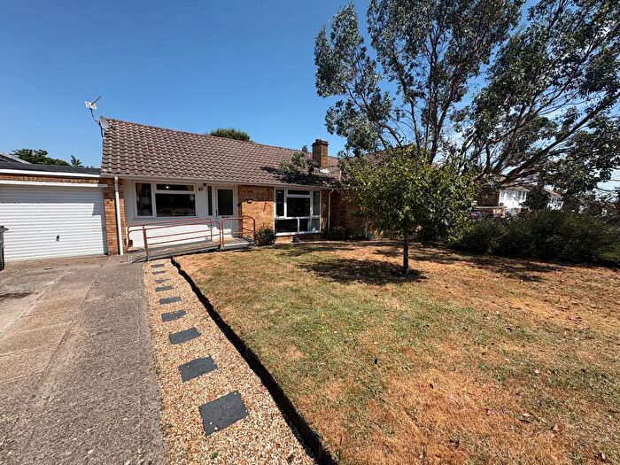 2 Bedroom Semi-Detached Bungalow To Rent In Windrush Way, Southampton, SO45