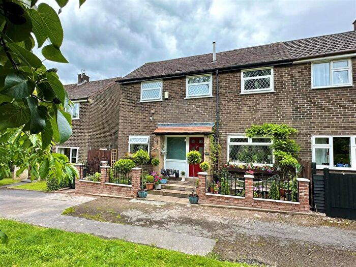 3 Bedroom Semi-Detached House For Sale In Reddish Avenue, Whaley Bridge, High Peak, SK23
