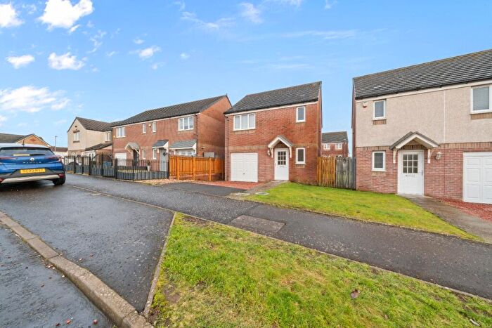 3 Bedroom Detached House To Rent In Inverlochy Crescent, Garthamlock, Glasgow, G33