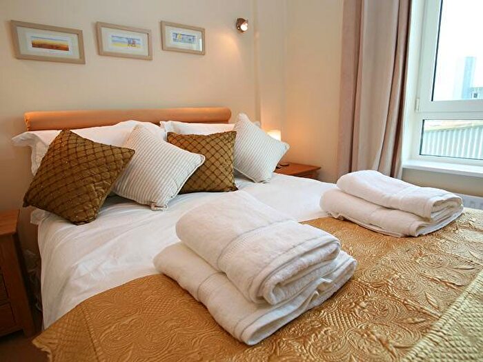 2 Bedroom Apartment To Rent In Dolphin Quays, The Quay, Poole, Dorset, BH15