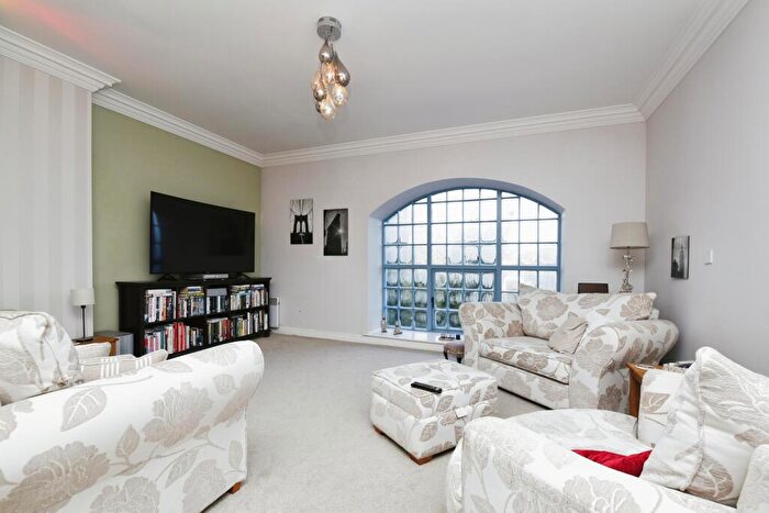 1 Bedroom Flat For Sale In Fletcher Road, Gateshead, Tyne And Wear, NE8
