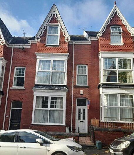 6 Bedroom House To Rent In Bernard Street, Uplands, Swansea, SA2