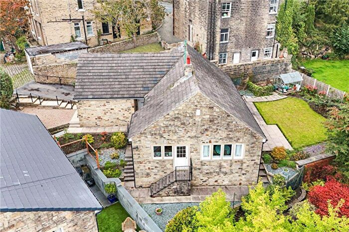 3 Bedroom Bungalow For Sale In Little Lane, East Morton, West Yorkshire, BD20