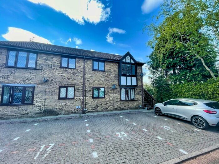 1 Bedroom Apartment To Rent In Field Close, Northwich, Cheshire, CW8