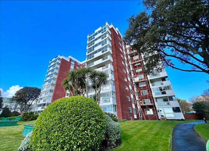 2 Bedroom Apartment To Rent In Grove Road, Bournemouth, BH1