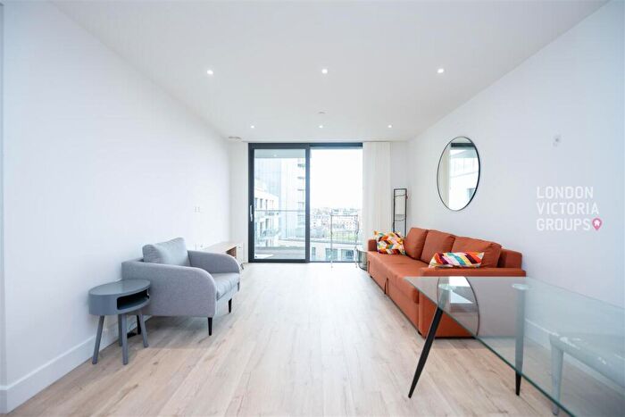 2 Bedroom Apartment To Rent In Neroli House, Piazza Walk, London, E1
