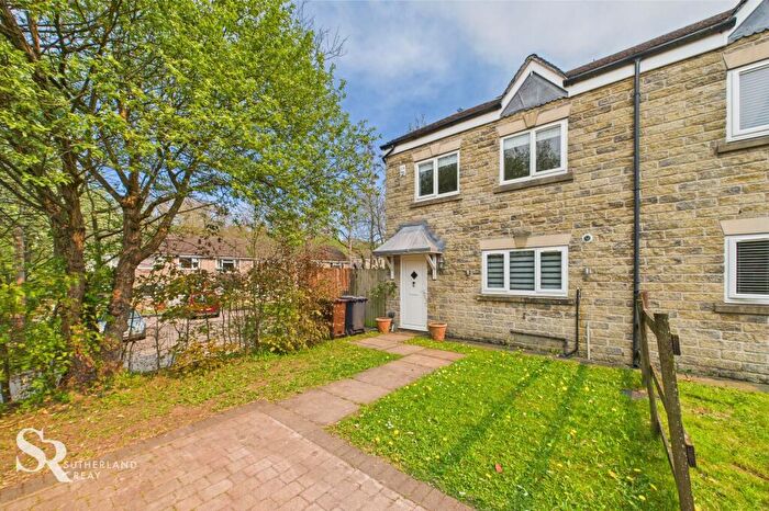 4 Bedroom Semi-Detached House For Sale In New Road, Whaley Bridge, SK23