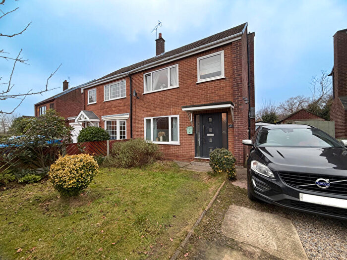 3 Bedroom Semi Detached House For Sale In Eastfield Drive, Woodlesford, LS26