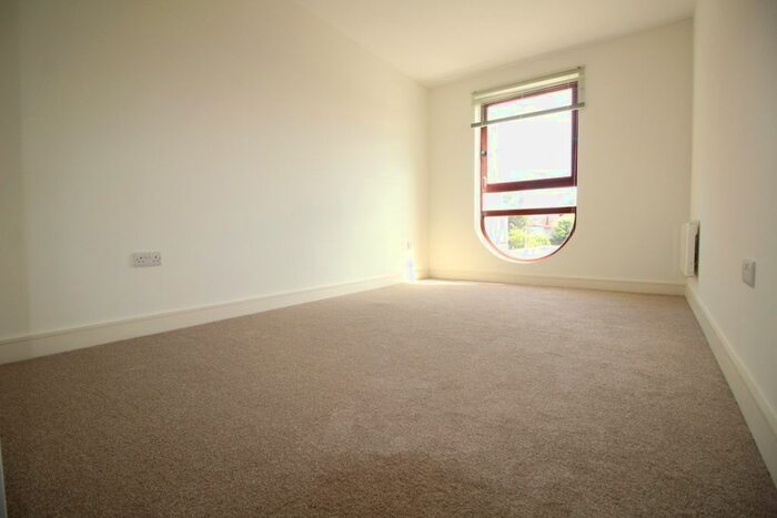 2 Bedroom Flat To Rent In Coombe Road, New Malden, KT4