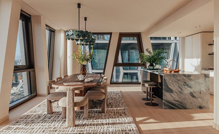 5 Bedroom Flat For Sale In The Broadway, St James's Park, London, SW1H