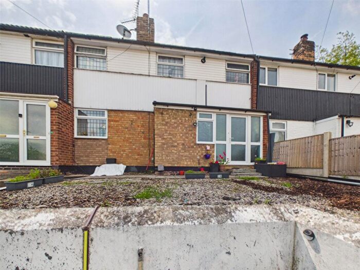 3 Bedroom Terraced House For Sale In Starthe Bank, Heanor, Derbyshire, DE75