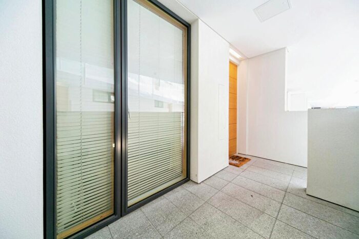 1 Bedroom Flat For Sale In Mann Island, Liverpool, Merseyside, L3