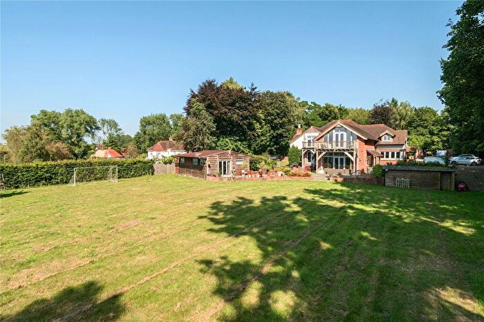 5 Bedroom Detached House For Sale In Winchester Road, Shedfield, Southampton, Hampshire, SO32