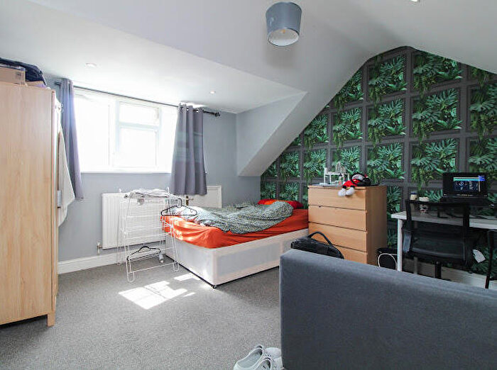 1 Bedroom Flat To Rent In The Polygon, Southampton, SO15