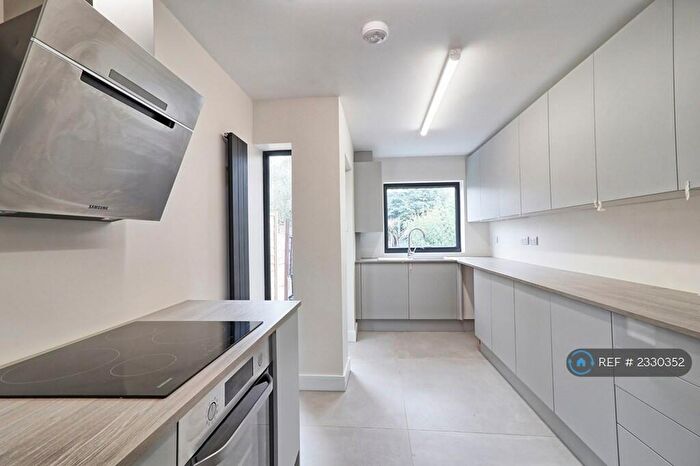 2 Bedroom Terraced House To Rent In Chelmsford, Chelmsford, CM1