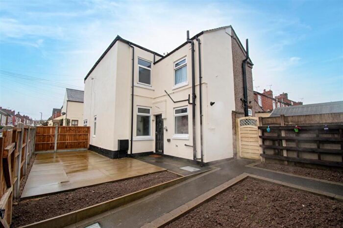 3 Bedroom End Of Terrace House For Sale In Havelock Street, Ripley, DE5