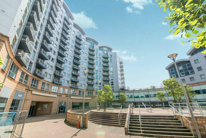 2 Bedroom Apartment To Rent In Town Centre, RG21