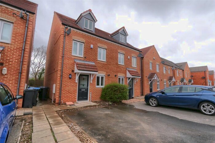 3 Bedroom Semi-Detached House To Rent In Harvington Chase, Coulby Newham, Middlesbrough, TS8