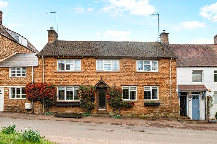 5 Bedroom Terraced House For Sale In Cumberford Hill, Bloxham, OX15