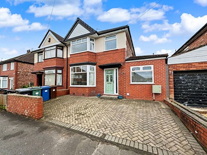 3 Bedroom Semi Detached House For Sale In Mount Road, Prestwich, M25