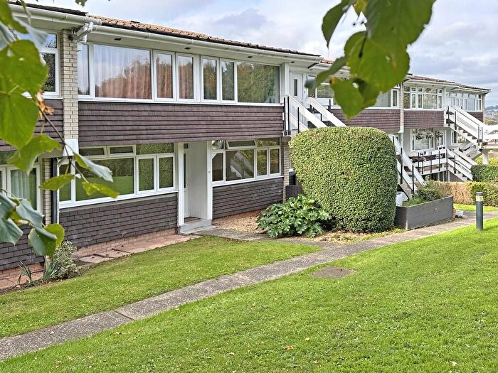 2 Bedroom Apartment For Sale In Lansdowne, Ludwell Valley, EX2