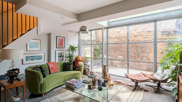 2 Bedroom Apartment To Rent In Gloucester Avenue, London, Greater London, NW1