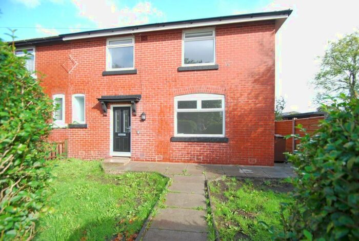 3 Bedroom Semi-Detached House To Rent In Walmersley Road, Bury, BL9