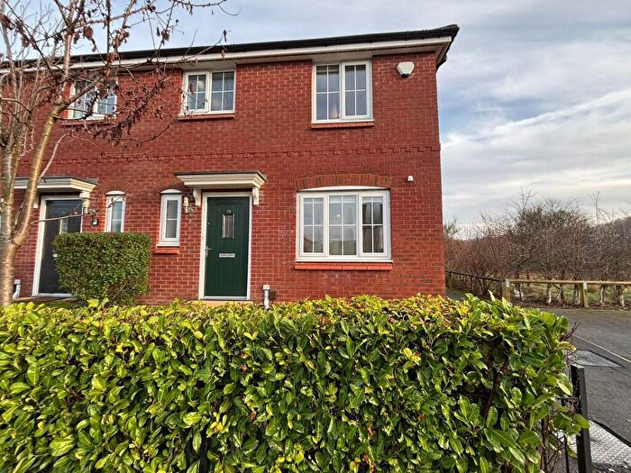 3 Bedroom Semi-Detached House To Rent In Tootal Drive, Salford, Greater Manchester, M6