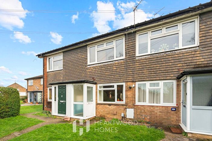2 Bedroom Maisonette For Sale In Langley Grove, Sandridge, St. Albans, AL4